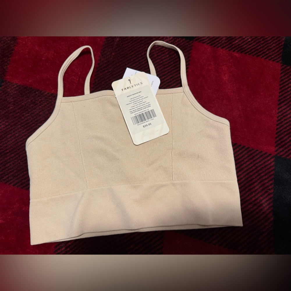 Fabletics sports bra (NEW)